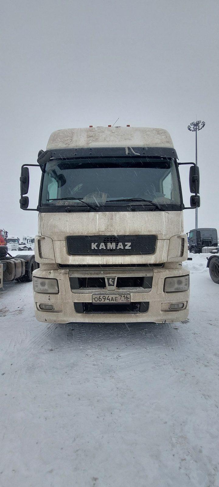 КАМАЗ Седельный тягач КАМАЗ 5490-801-DC (газодизель)