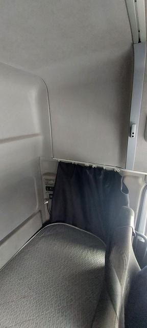 КАМАЗ Седельный тягач КАМАЗ 5490-801-DC (газодизель) — фото 39