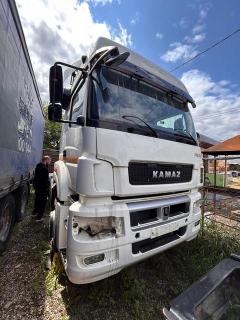 КАМАЗ Седельный тягач КАМАЗ 5490-892-DC (газодизель)