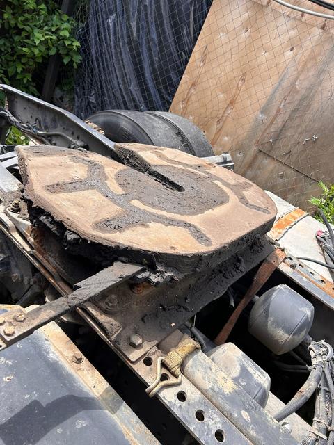 КАМАЗ Седельный тягач КАМАЗ 5490-892-DC (газодизель) — фото 23