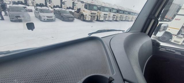 КАМАЗ Седельный тягач КАМАЗ 5490-801-DC (газодизель) — фото 24