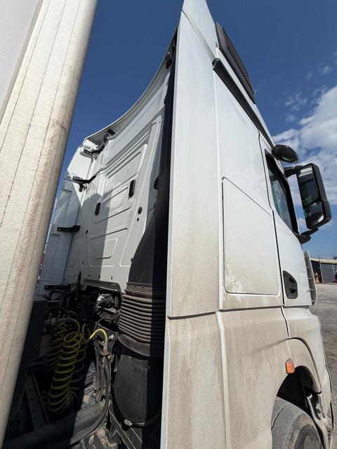 КАМАЗ Седельный тягач КАМАЗ 54901-70014-СА — фото 58