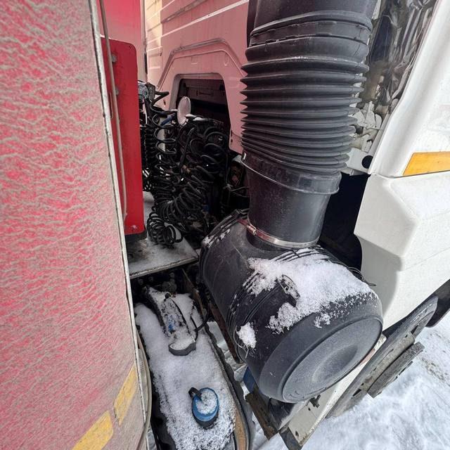КАМАЗ Седельный тягач КАМАЗ 5490-801-DC (газодизель) — фото 12