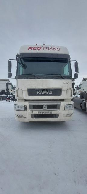 КАМАЗ Седельный тягач КАМАЗ 5490-801-DC (газодизель)