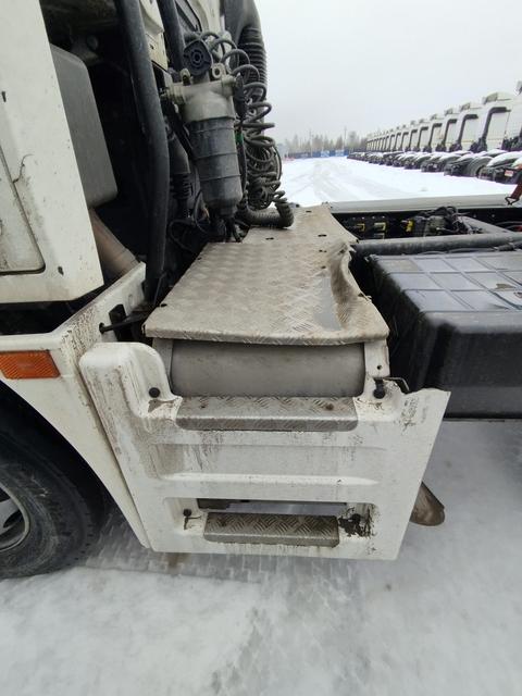 КАМАЗ Седельный тягач КАМАЗ 5490-801-DC (газодизель) — фото 36