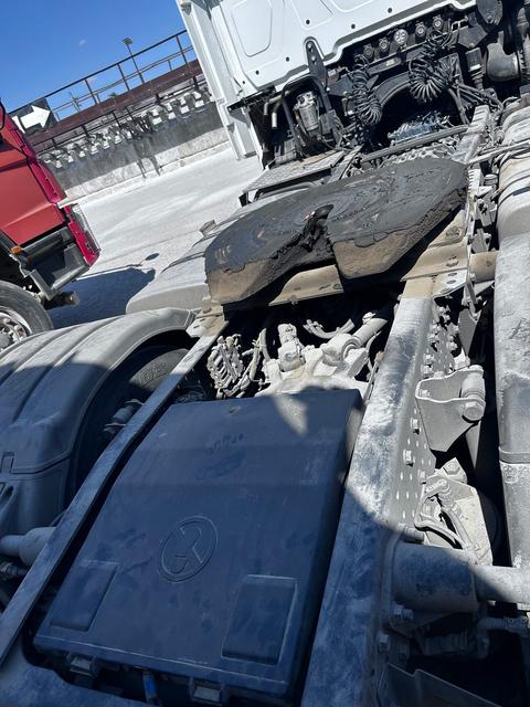 КАМАЗ Седельный тягач КАМАЗ 54901-70014-СА — фото 21