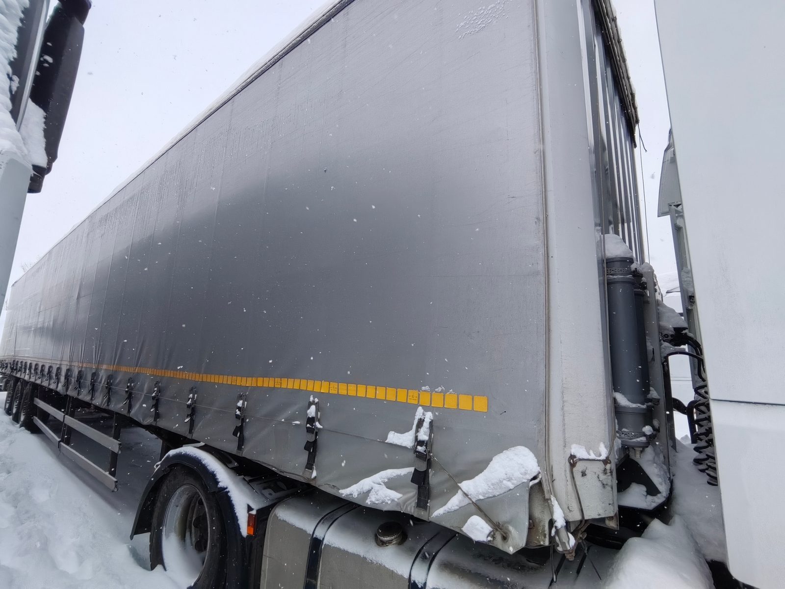 CTTM Полуприцеп-шторный 9322-0010-60 CTTM Cargoline- 16,6 м